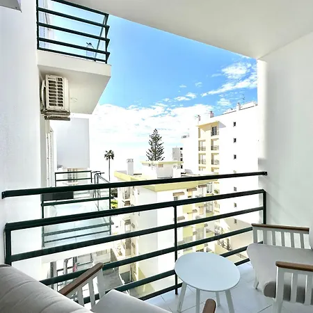 Gh - 50 Meters From * Armação de Pêra